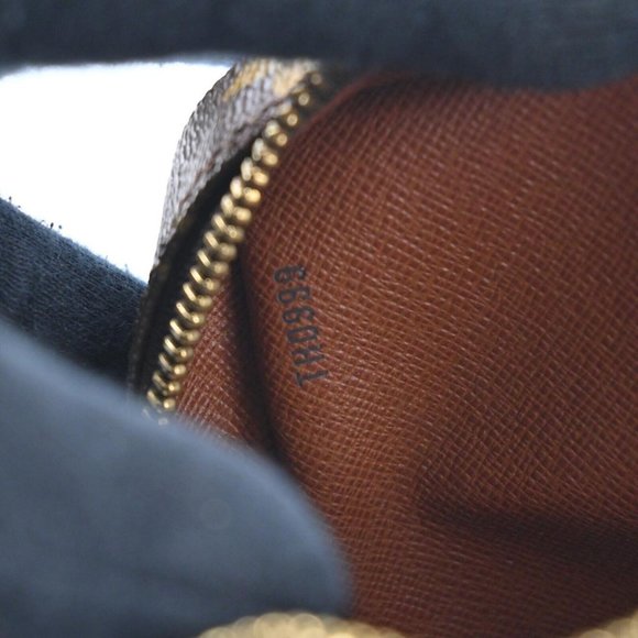 Louis Vuitton Amazone Shoulder Cross #49988L44B - Picture 15 of 15